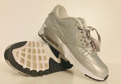 Nike Air Max 90 SE Leather Silver Pack (GS) 859633-003 Metallic Platinum Sz 5.5Y
