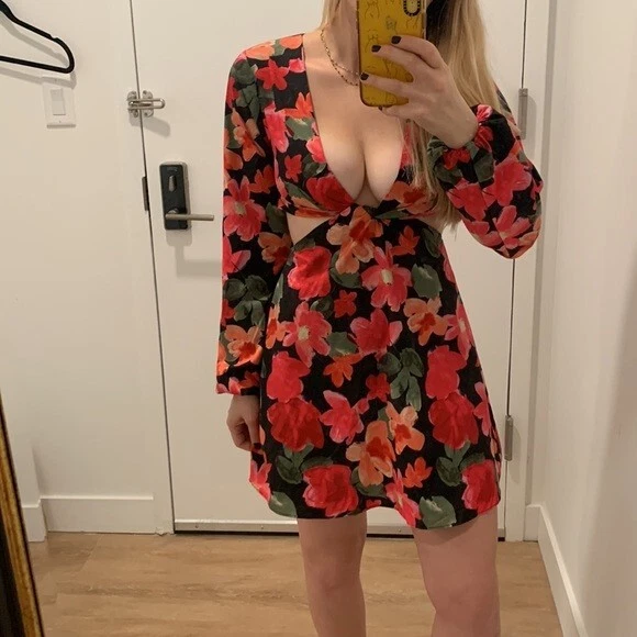 Beginning boutique deals red dress