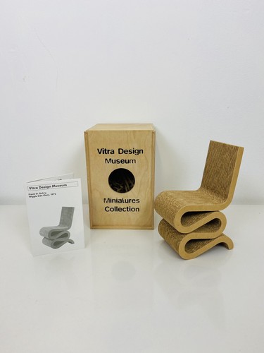 Vitra Design Museum Miniature Collection Wiggle Side Chair 1972 Frank O. Gehry - Picture 1 of 13