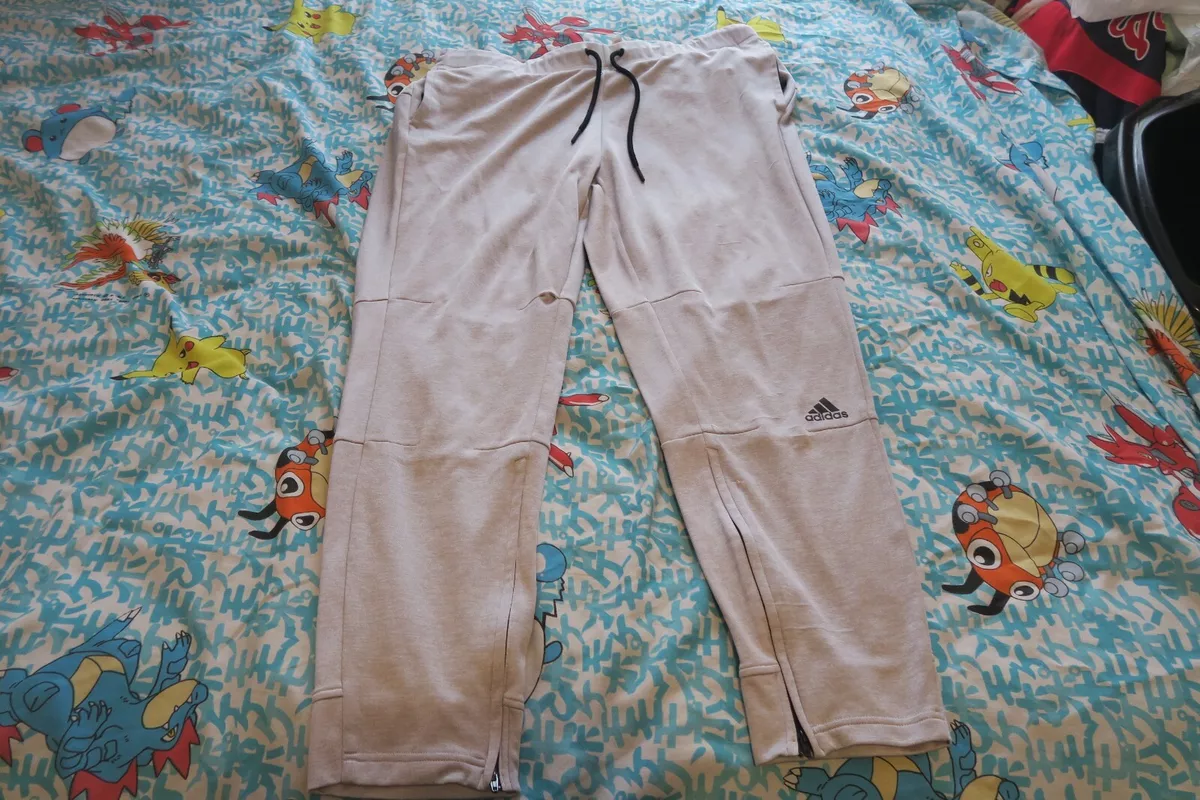 Adidas team issue lite best sale joggers