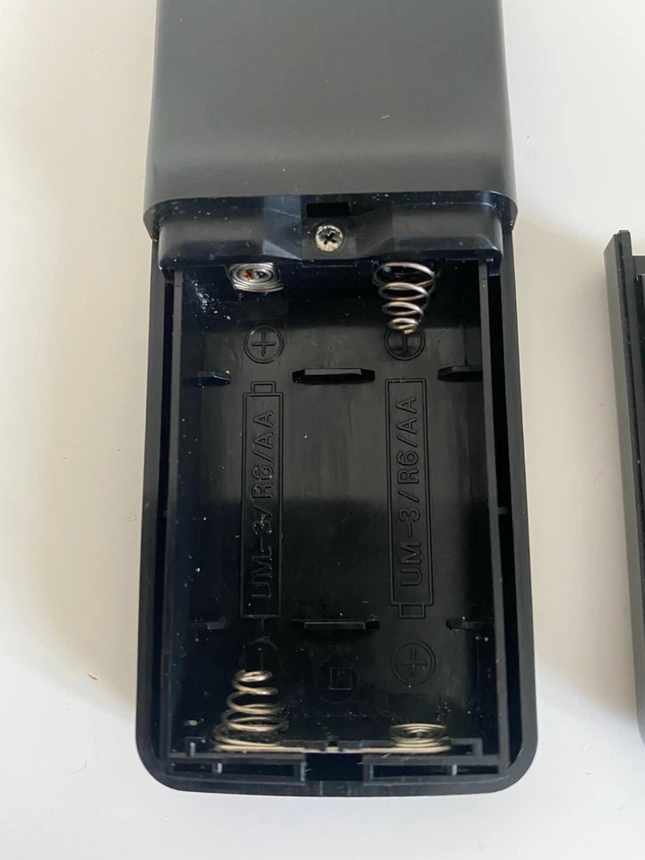 Sanyo SCR-110 Remote Control For Camcorder - Genuine - Tested Working - GC - Image 4 of 4