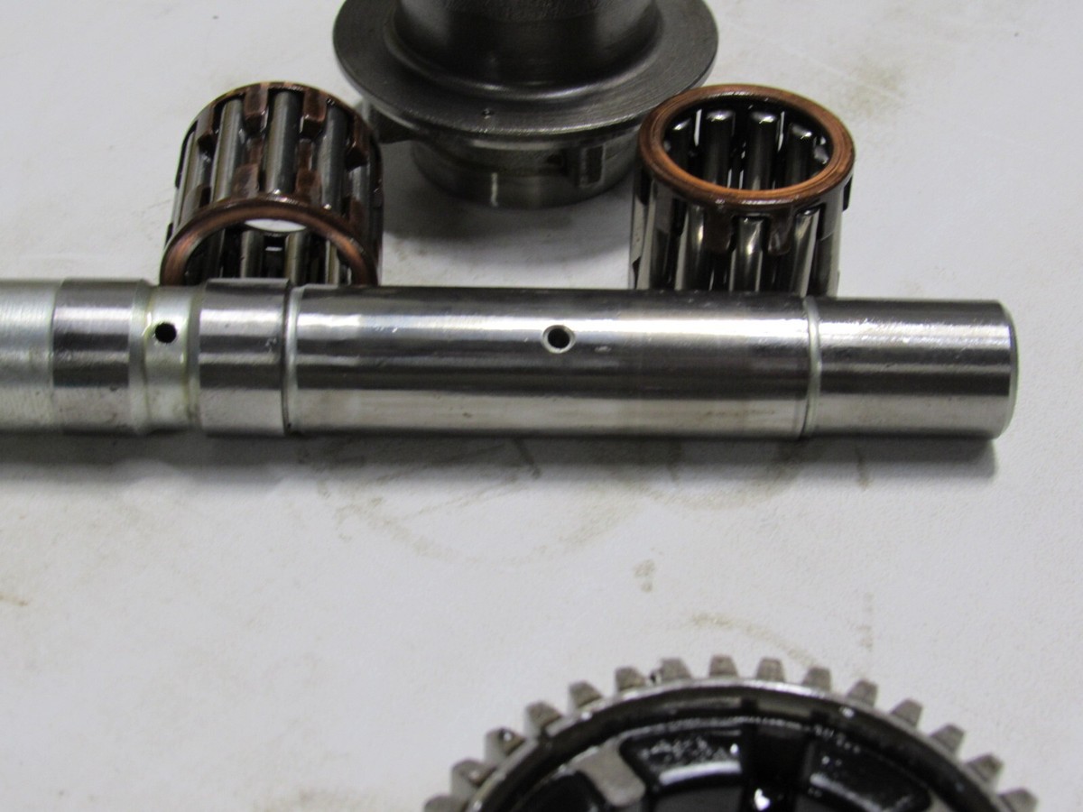 2000 Kawasaki Ninja ZX12R ZX1200r Balancer Crankshaft 13041-1125
