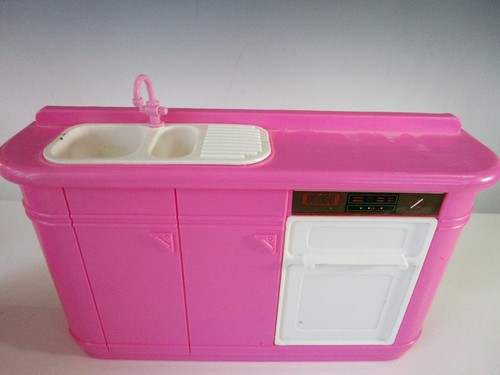1990 Mattel Barbie Doll House Pink Refrigerator , Sink, Stove Arco 7472 & table - Picture 12 of 20