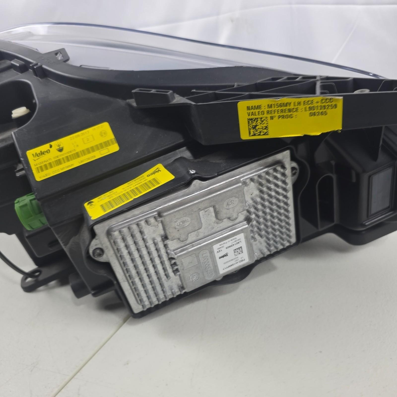 Maserati Quattroporte Left Headlight P/N 670100615