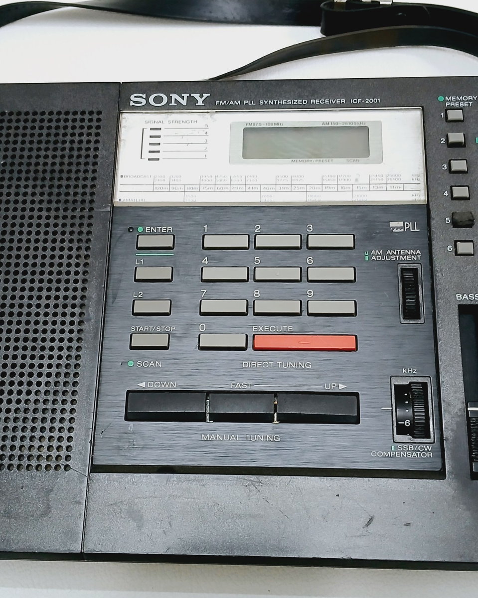Vintage Sony ICF-2001 World Band Short Wave Radio Receiver - For