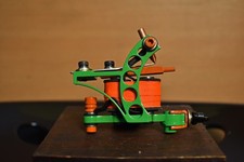 Handmade tattoo machine shader mag 5-25, Running 105-110 Hz 4.5 V Unloaded