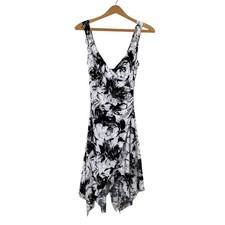 Janine London Paris New York Dress Size XSmall Asymmetrical Floral Wedding Guest