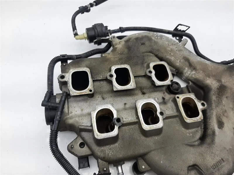 Впускной коллектор 3,6 л VIN 7 8-значный вариант LY7 верхний 04-09 CADILLAC CTS 12597853 - Изображение 3 из 4