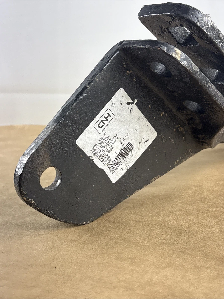 Genuine CNH 51558749 LH Bucket Tooth Case New Holland 47800694 51557786 photo 3