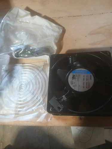 NEW EBMPAPST 115V AXIAL FAN 4600Z With Cover And Cord
