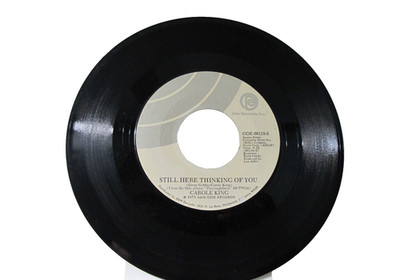 45 RECORD - CAROLE KING - STILL HERE THINKING OF YOU