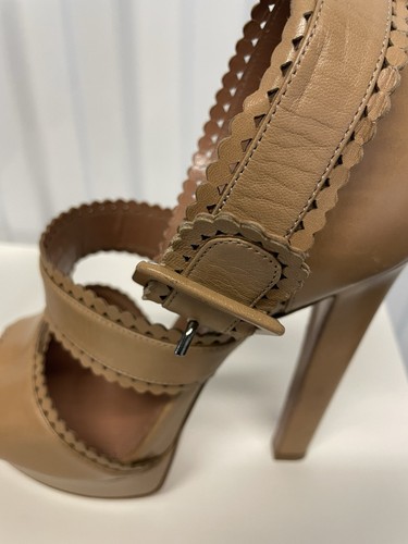 Alaïa decolte tacco plateau punta aperta cinturino occhiello pelle marrone taglia EU 40,5/US 9,5 - Foto 10 di 21