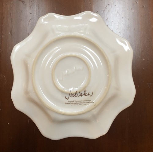 Berry and Thread Whitewash By Juliska Ceramics Scalloped Saucer - Picture 2 of 2