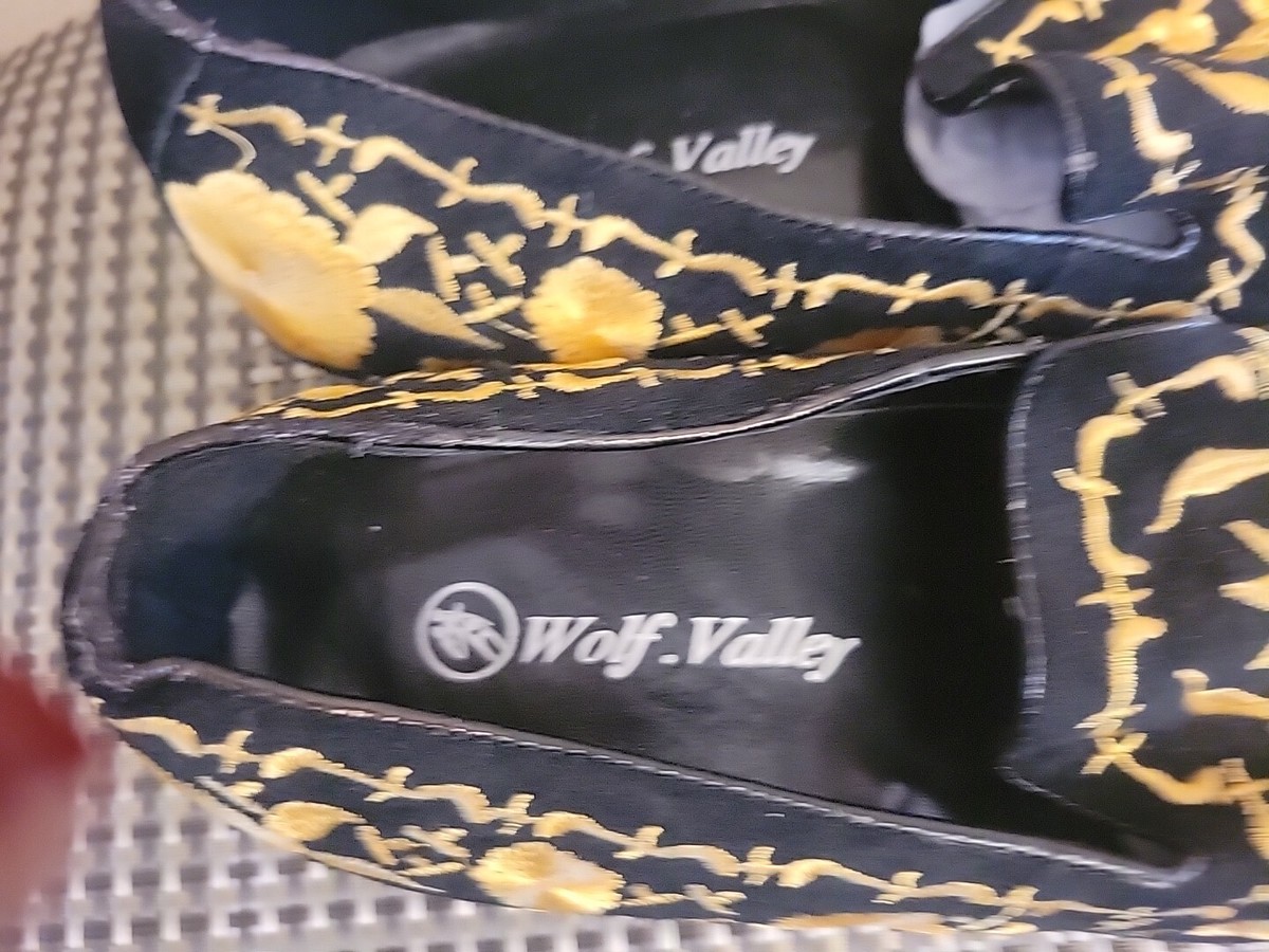 NWT Wolf Valley PointToe Gold embossed Black Shoes VALENTINO GARAVANI VLogo 80 embellished croc-effect leather  main image 4
