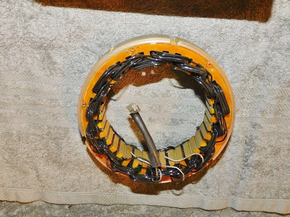 Ford Mustang Fairmont F100 Bronco 1979-1982 NOS 40 amperios alternador estator y bobina Foto 2 de 4