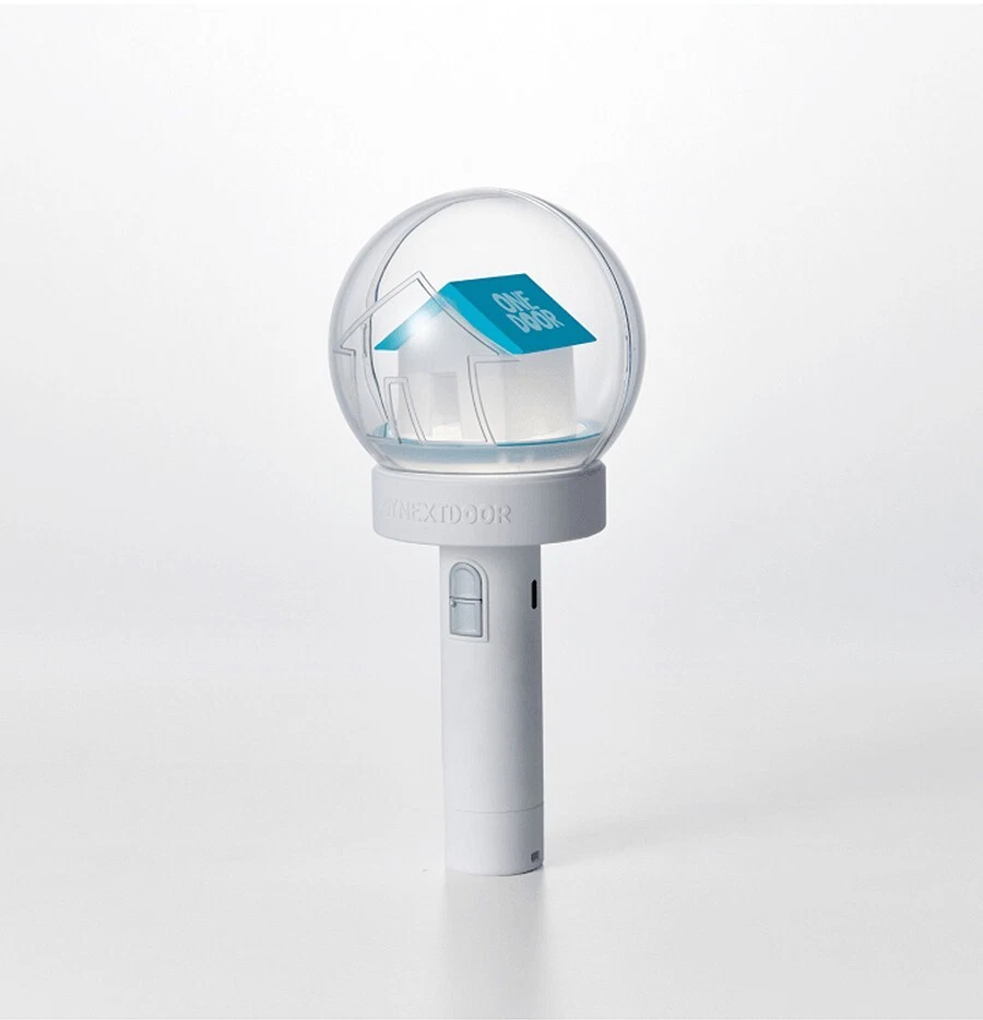 BOYNEXTDOOR OFFICIAL LIGHT STICK/Strap+6 Photo Card,Tracking Code