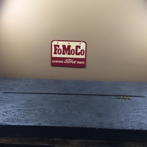 72-73-RANCHERO-NOS-FORD-D3OZ-9720939-A-LH-WOODGRAIN-OUTSIDE-DOOR-MOULDING-TRIM