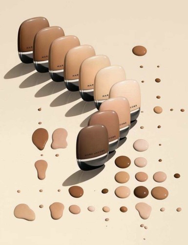 Marc Jacobs Shameless Youthful Look 24H Foundation SPF25 Oil Free - Picture 2 of 9