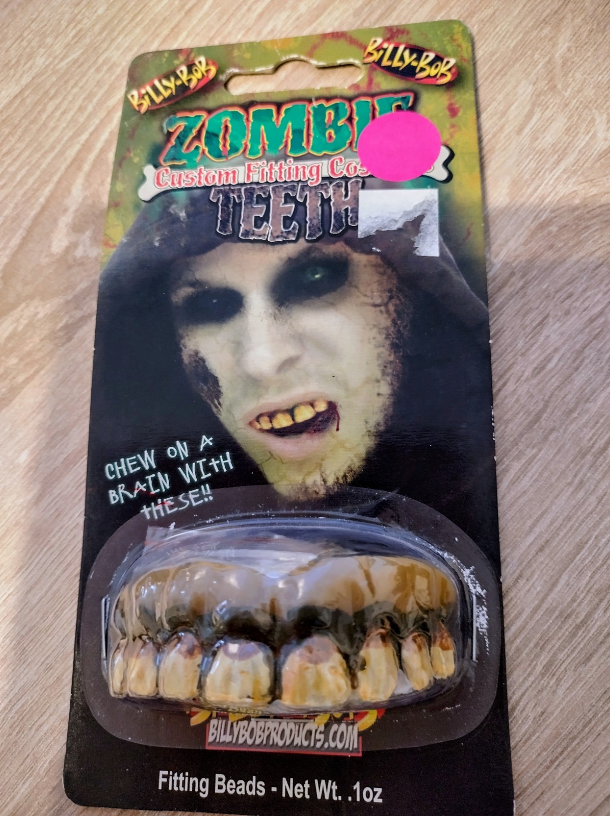 BILLY BOB Zombie  false teeth with fixing beads for a spooky look