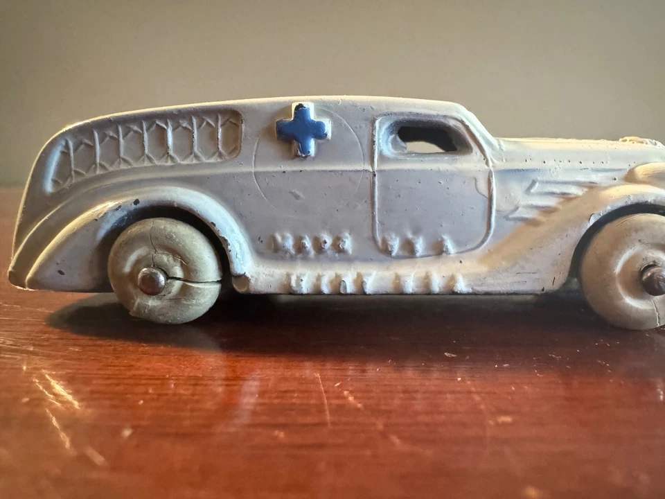 Vintage Barclay BV1 194 Medical Ambulance Small Cross - Very Good! - Image 4 of 4