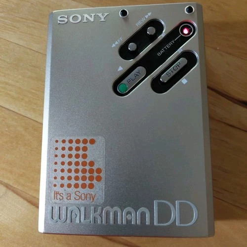 Vintage Sony DD Walkman