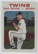 2020 Topps Heritage Chrome White Refractor 30/71 Jose Berrios #THC-238 4c5