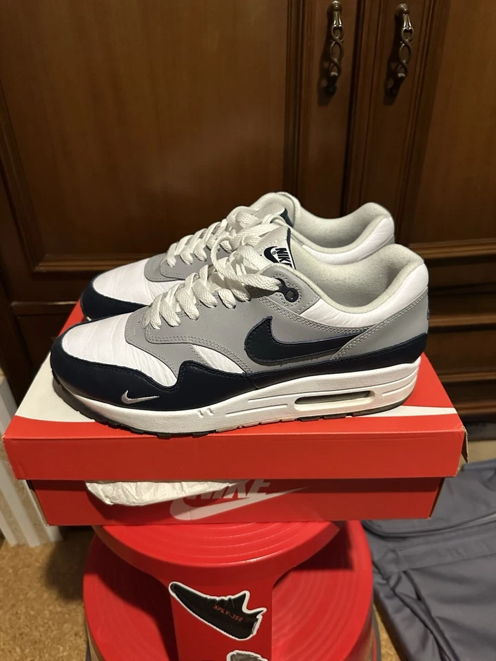 Nike Air Max 1 LV8, Foto 1 von 3