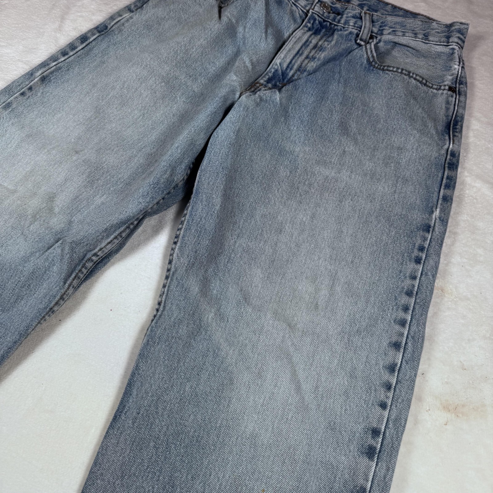 Levis 550 Jeans Mens 33x32 Blue Light Wash Relaxed Fit Tapered Leg Denim Pants thumbnail 4