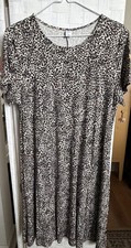 Old Navy Women's Swing Dress L Animal Print