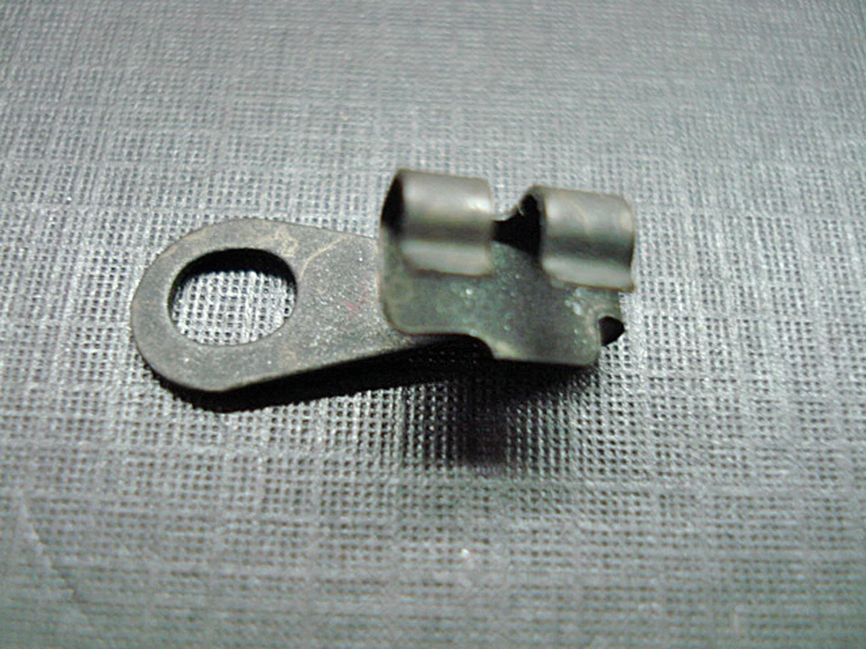 100 piezas 1960 1961 1963 1964 Ford Falcon cerradura puerta varilla clips NOS B9AB-642192-A Foto 2 de 4