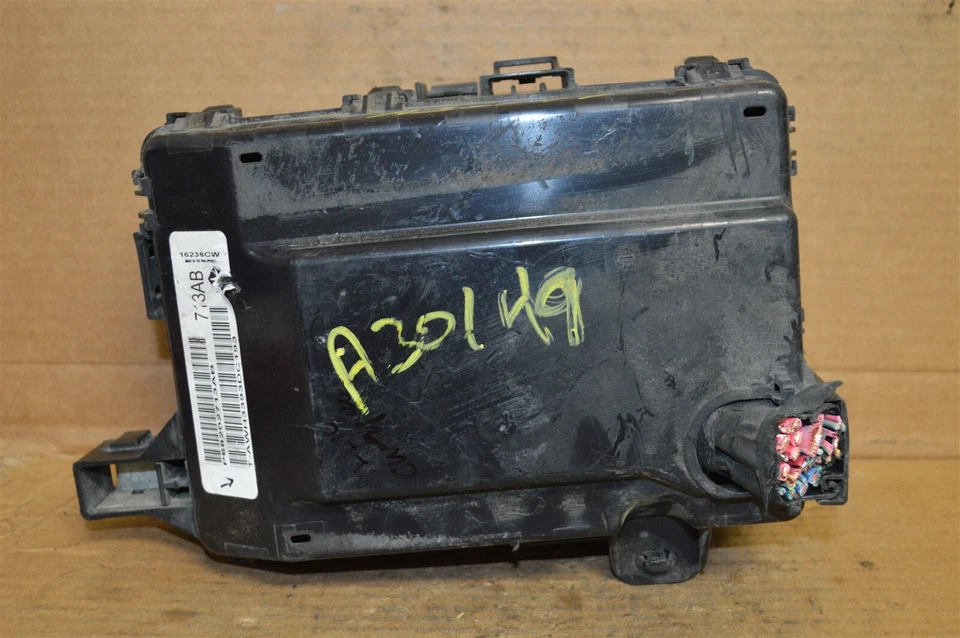 2012-14 Dodge Charger Fuse Box Junction OEM P68202713AB Module 411-12D8 - Image 4 of 4