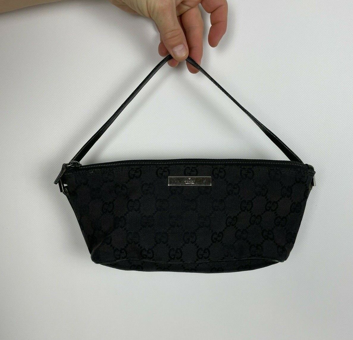 Bolsa Gucci Mini PochetTe Monograma