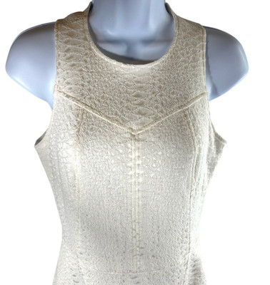 Alexis Fit Flare Mini Dress XS Sz 4 Ivory Python Texture Matelassé Cocktail USA