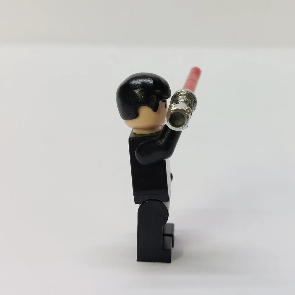 Lego Star Wars Galen Marek Starkiller Minifigure 7672 - Image 3 of 4