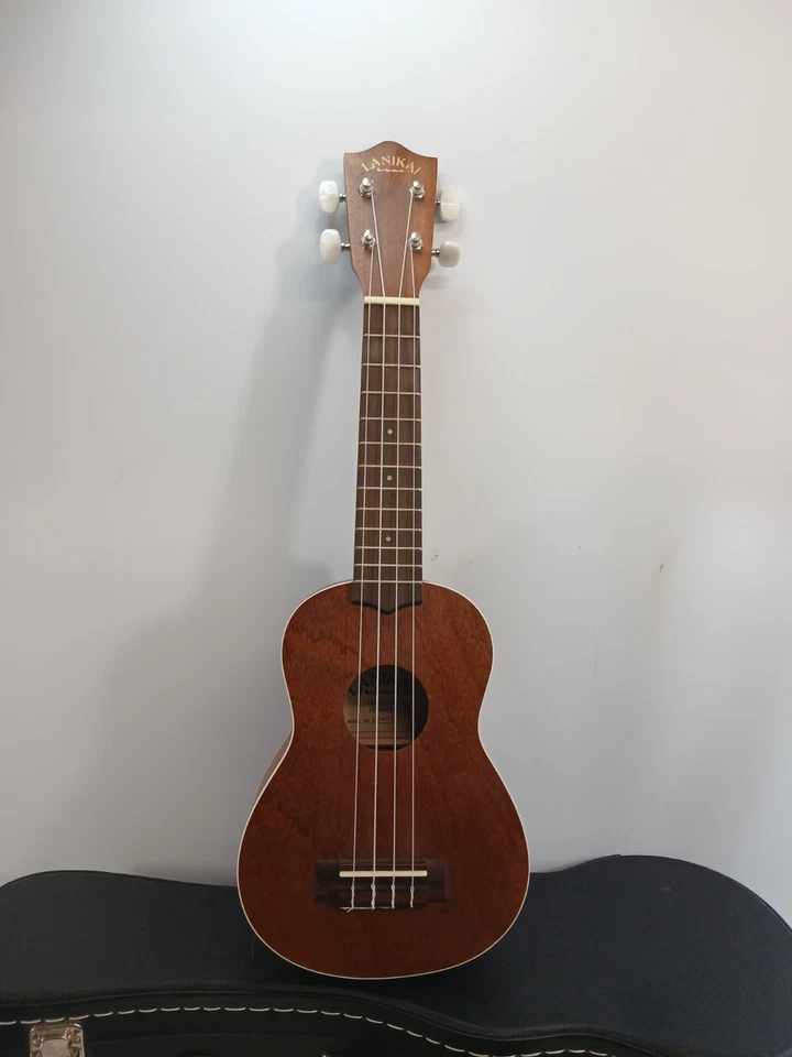 Lankai LU-21  Standard Soprano Ukulele With Hard Case VGC - Image 2 of 4