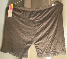 Women  s Black Lace Trim Shorts/Slip Shorts Size X-Large