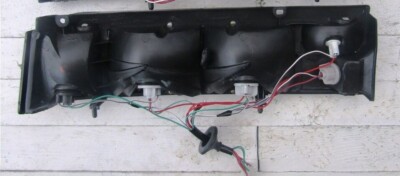 Suzuki Cultus Swift E-AA44S 3DRS H/B Model 1988 95 Tail Light