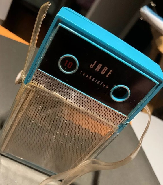 Vintage Portable Pocket Aqua Marine Colored Jade 10 Transistor Radio