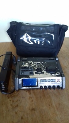 Edirol R-4 Pro Portable Recorder und Twelco TW LP44s Portable Mixer