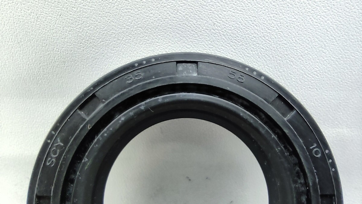 Mitsubishi Fuso L300 Delica Rear Wheel Oil Seal 35x58x10 Genuine