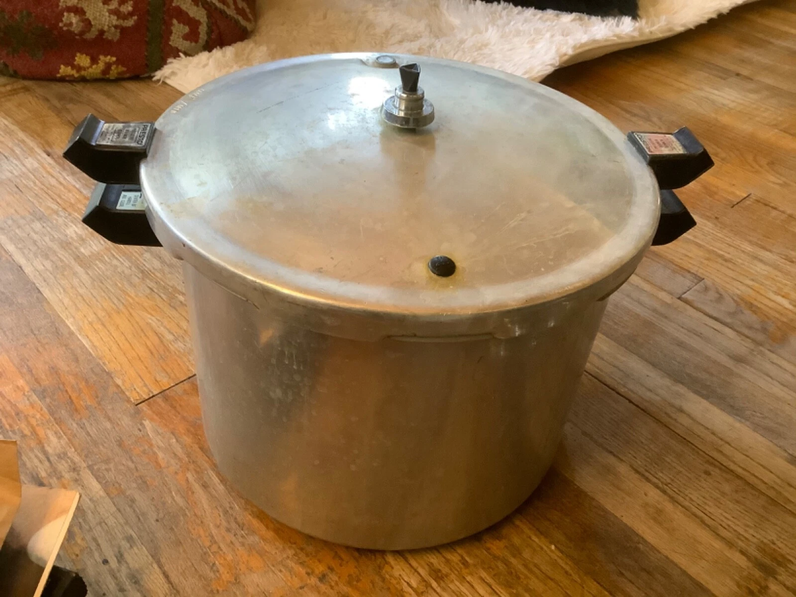 Presto 409A 0174001 Aluminum Pressure Cooker Canner Canning Pot 16 quart