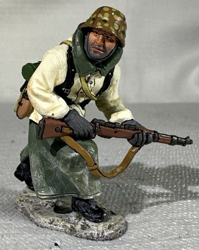 Figurine King & Country RA083 RNI Advancing Rifleman - 54mm