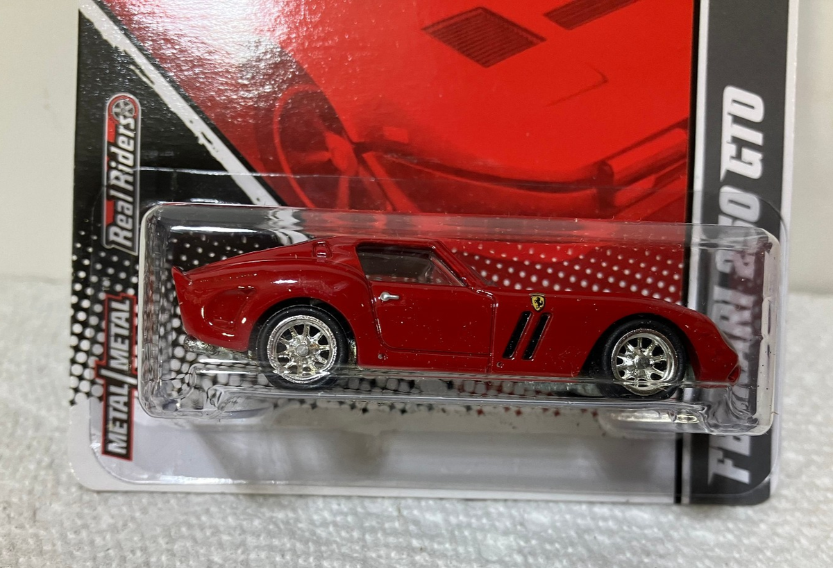 Hot Wheels Garage Premium Ferrari 250 GTO Red 2011 Metal Chassis