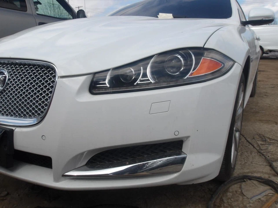 Passenger Headlight Xenon HID With Adaptive Headlamps Fits 12-15 XF 1651494 - Image 2 of 4