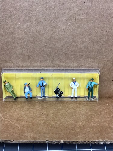 Figuras Preiser escala HO #0018: policía, cartero, marinero, militar nuevas C-6 | Zustand: New