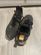 Under Armour Mens Black/Gold Lace-Up Low Top ...