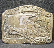 XA15161 VINTAGE 1970s TRUCKERS NEVER DIE THEY GET A NEW PETERBILT BELT BUCKLE