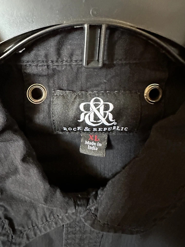 Lot of Rock & Republic Men's Shirts Short Sleeve Button Down & Henley XL - Image 3 of 4