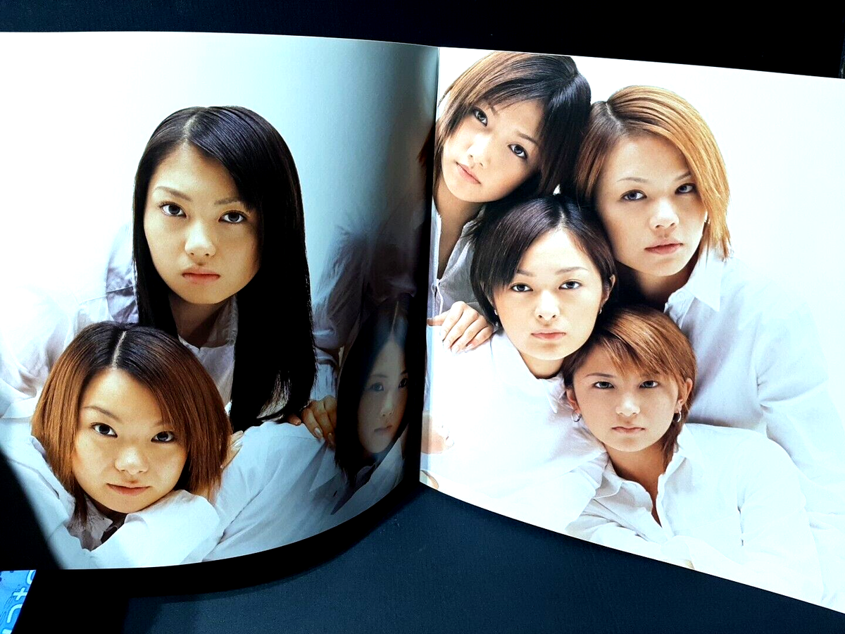 Morning Musume モーニング娘 Girl Band Love Machine Photo Book