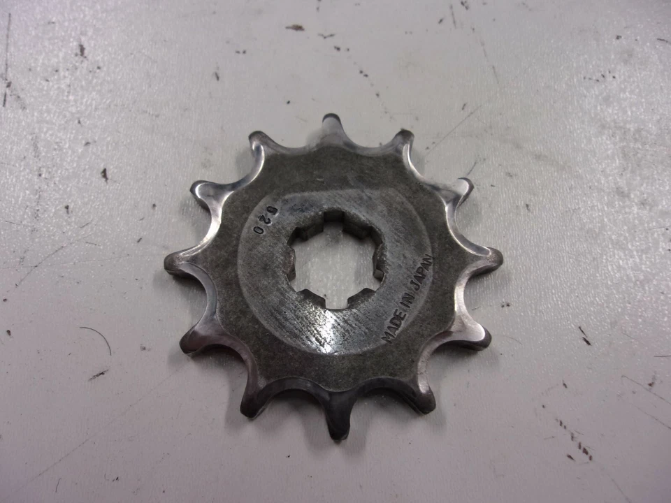Piñón de transmisión 1975 Suzuki TS185 Foto 3 de 4